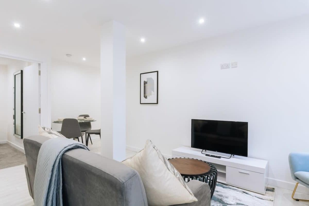 Modern 1 Bedroom Apartment In Central Ίπσουιτς Εξωτερικό φωτογραφία